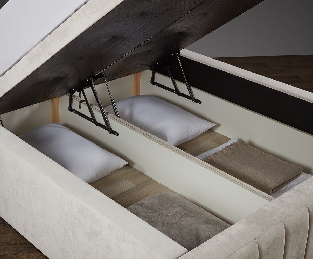 Stewart Deluxe Bed